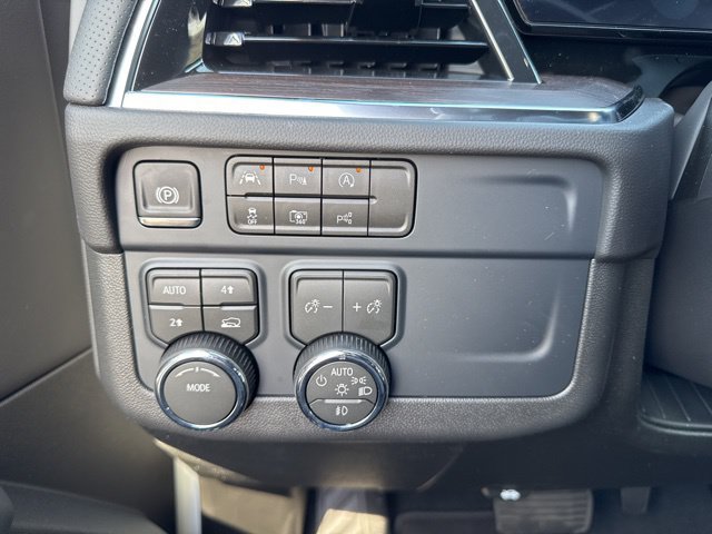 2026 Chevrolet Suburban Premier - Photo 27