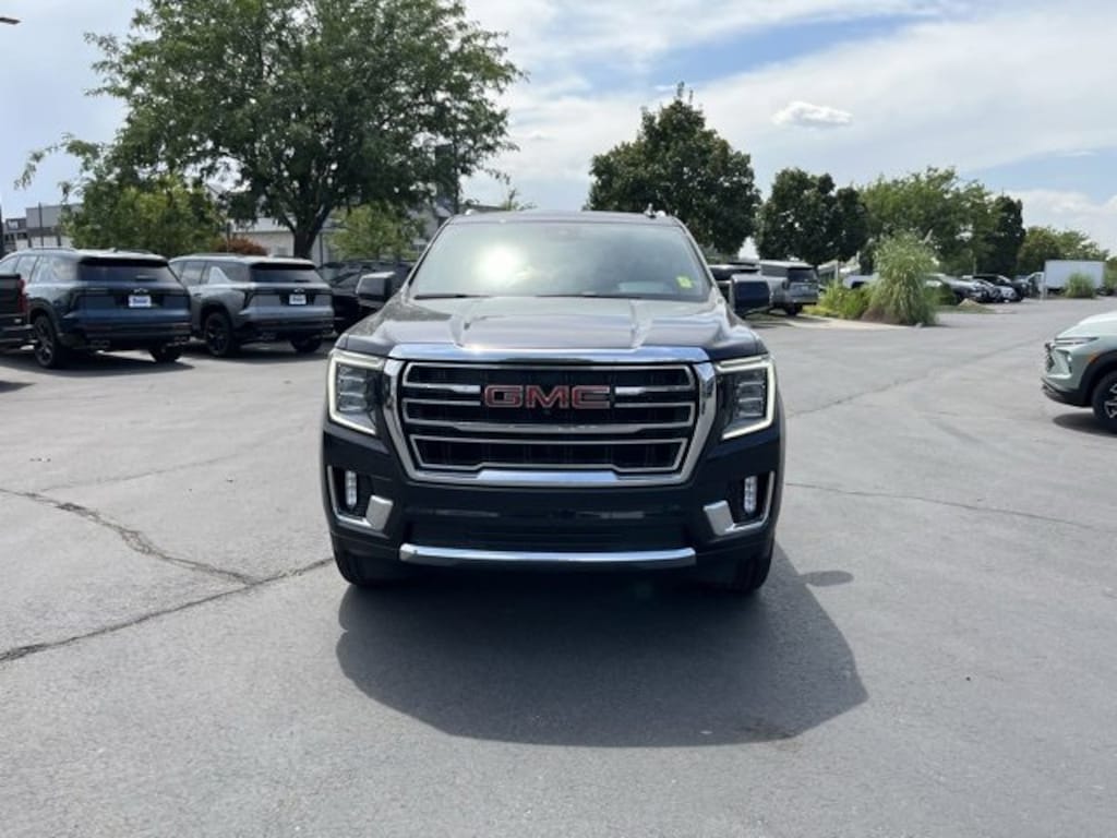 Used 2024 GMC Yukon SLT SUV