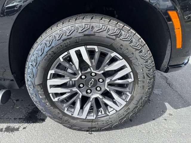 2026 Chevrolet Tahoe Z71 - Photo 9