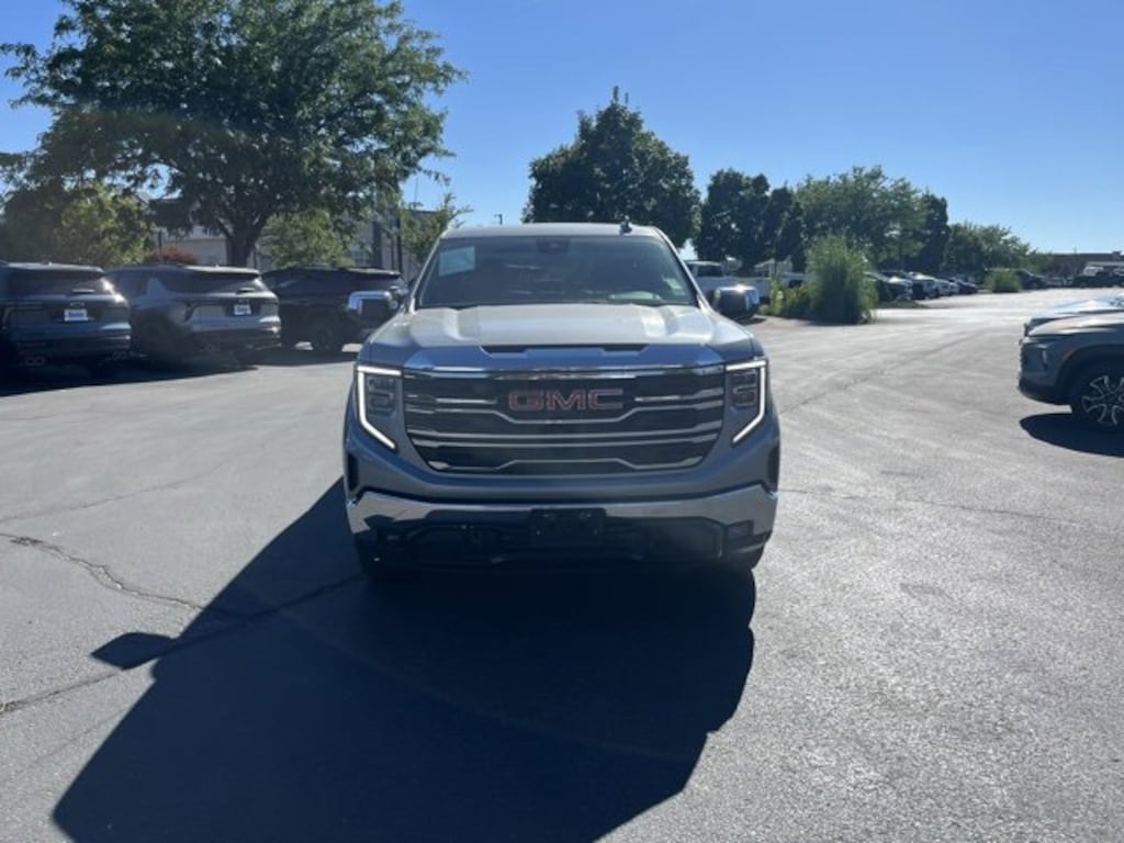 Used 2025 GMC Sierra 1500 SLT Truck