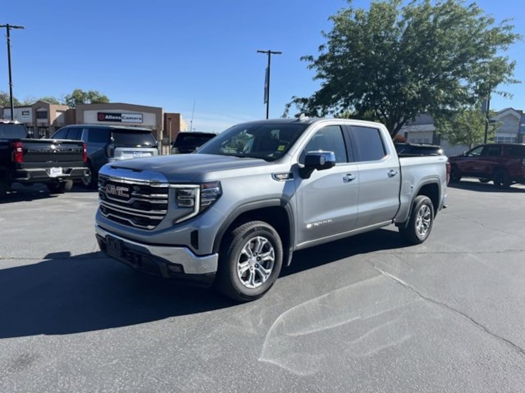 Used 2025 GMC Sierra 1500 SLT Truck