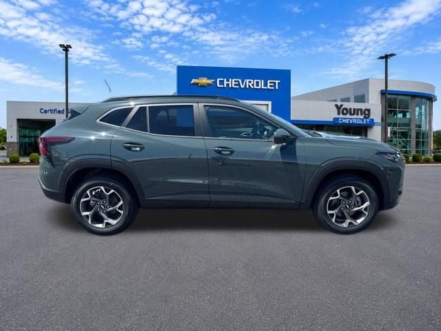 2026 Chevrolet Trax LT - Photo 9