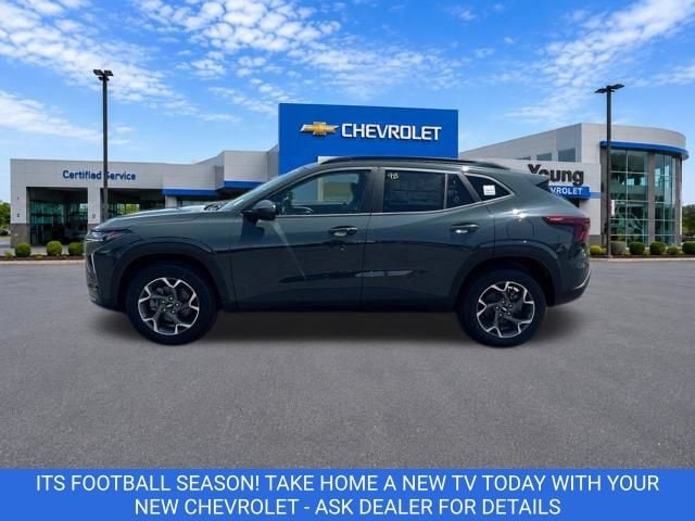 2026 Chevrolet Trax LT - Photo 4