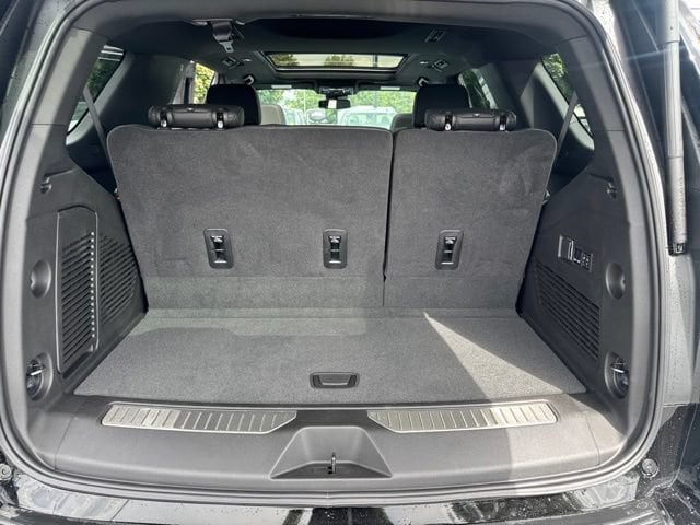2026 Chevrolet Tahoe Z71 - Photo 12
