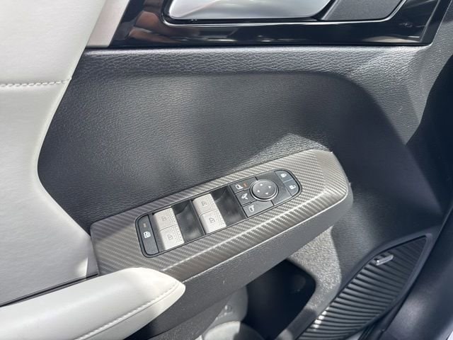 2025 Mitsubishi Outlander SE - Photo 22