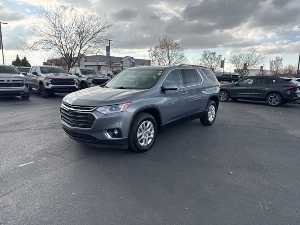 Used 2020 Chevrolet Traverse LT Cloth SUV