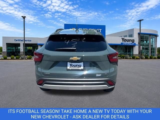2026 Chevrolet Trax LT - Photo 6