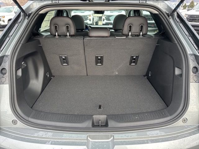 2027 Chevrolet Bolt RS - Photo 11