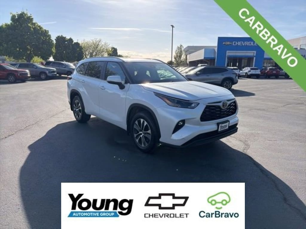 Used 2025 Toyota Highlander LE