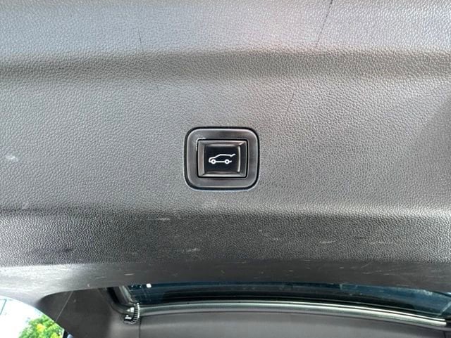 2021 Chevrolet Tahoe Z71 - Photo 13