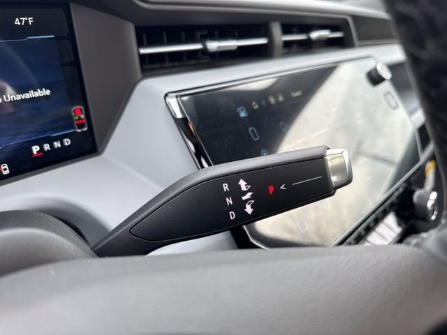 2027 Chevrolet Bolt RS - Photo 19