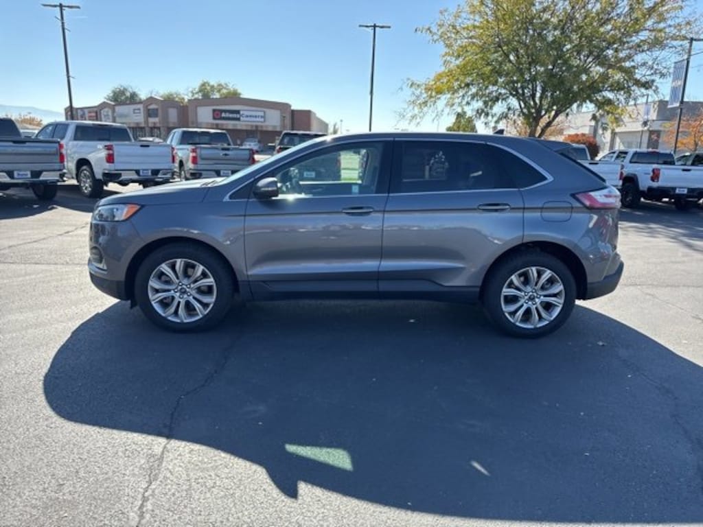 Used 2022 Ford Edge Titanium SUV