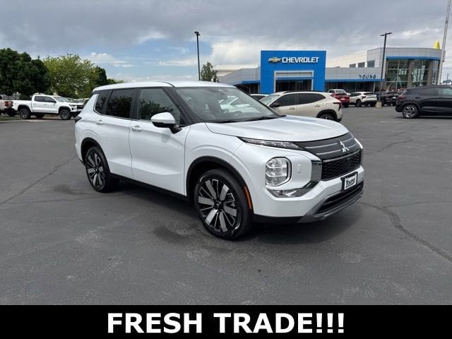 2025 Mitsubishi Outlander SE S-AWC's photo