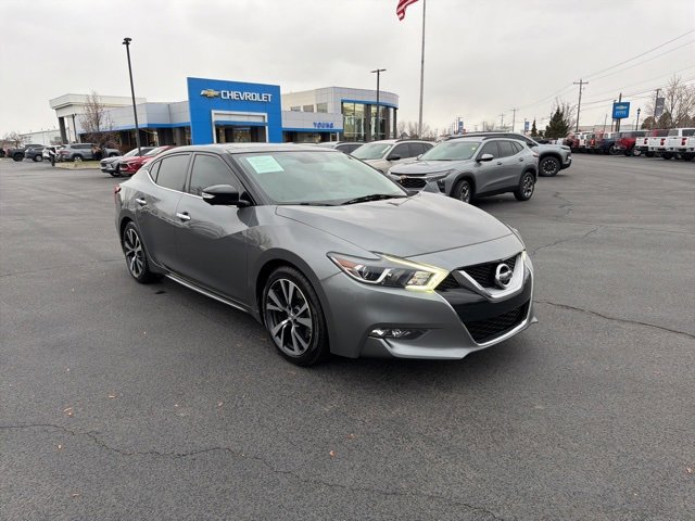 2017 Nissan Maxima Platinum's photo