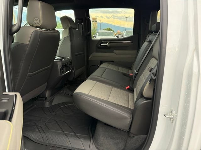 2026 Chevrolet Silverado 1500 ZR2 - Photo 15