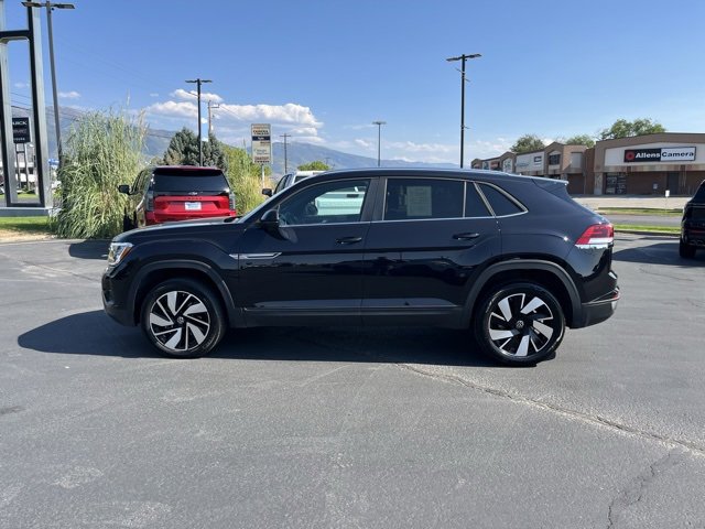 2025 Volkswagen Atlas Cross Sport SE Technology photo 2