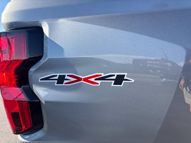 2026 Chevrolet Colorado LT - Photo 10