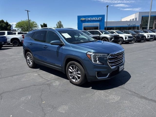 2024 GMC Terrain SLT AWD's photo