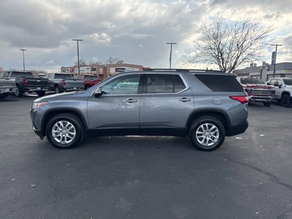 Used 2020 Chevrolet Traverse LT Cloth SUV