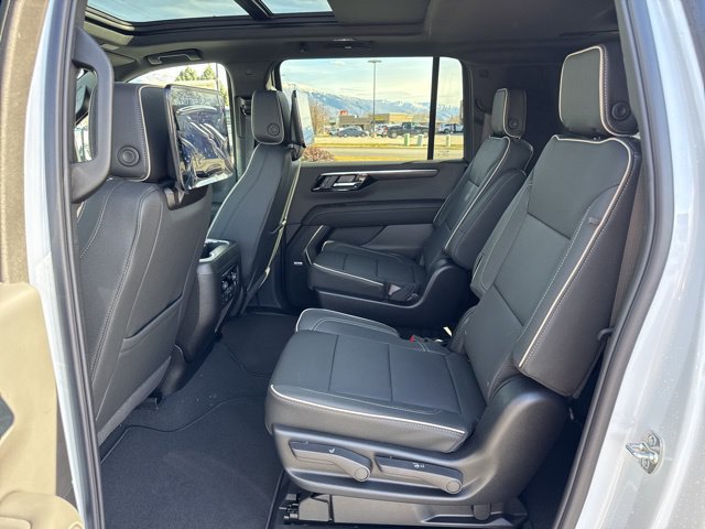 2026 Chevrolet Suburban Premier - Photo 16