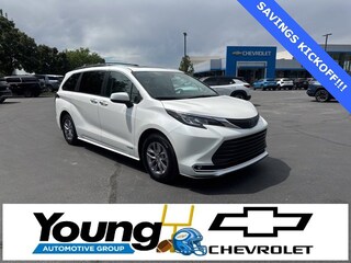 2021 Toyota Sienna XLE