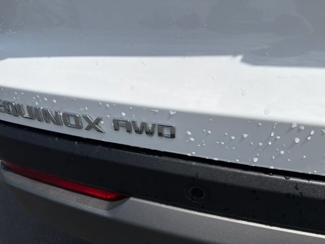 2027 Chevrolet Equinox LT - Photo 10