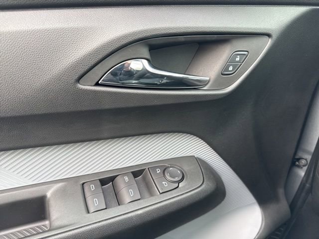 2027 Chevrolet Bolt RS - Photo 21