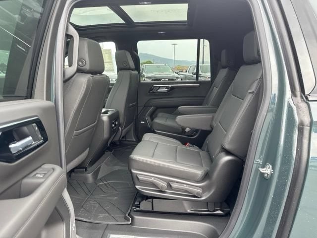 2026 Chevrolet Suburban Z71 - Photo 18