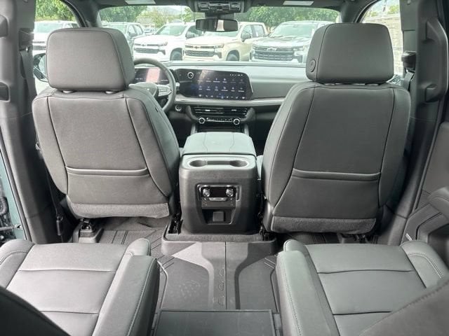 2026 Chevrolet Suburban Z71 - Photo 16