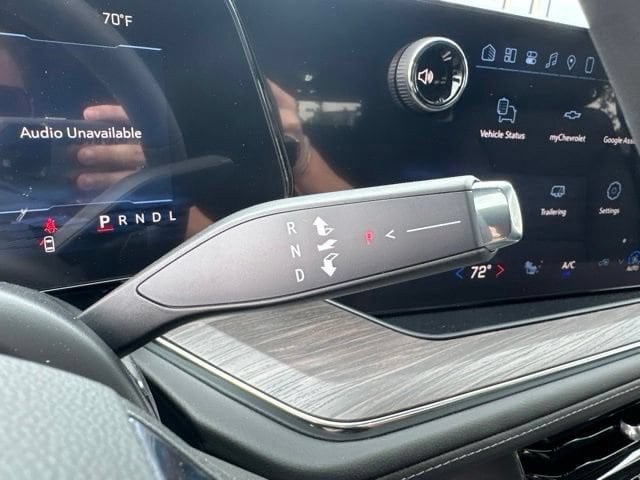 2026 Chevrolet Suburban Z71 - Photo 24
