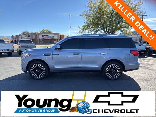 2018 Lincoln Navigator Black Label photo 3