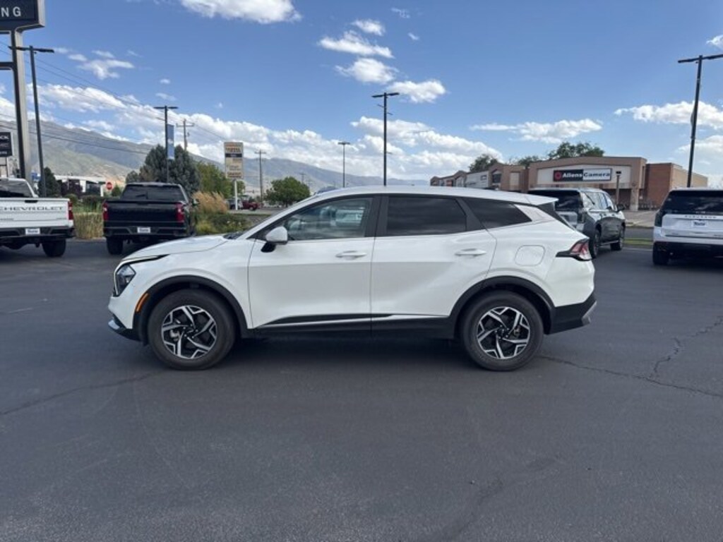 Used 2023 Kia Sportage LX