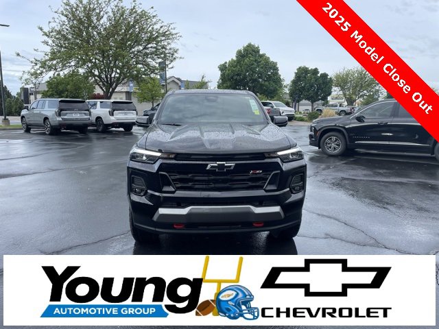 2025 Chevrolet Colorado Z71 photo 2