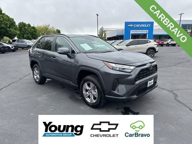 2025 Toyota RAV4 XLE AWD's photo