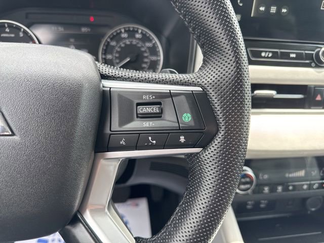 2025 Mitsubishi Outlander SE - Photo 20