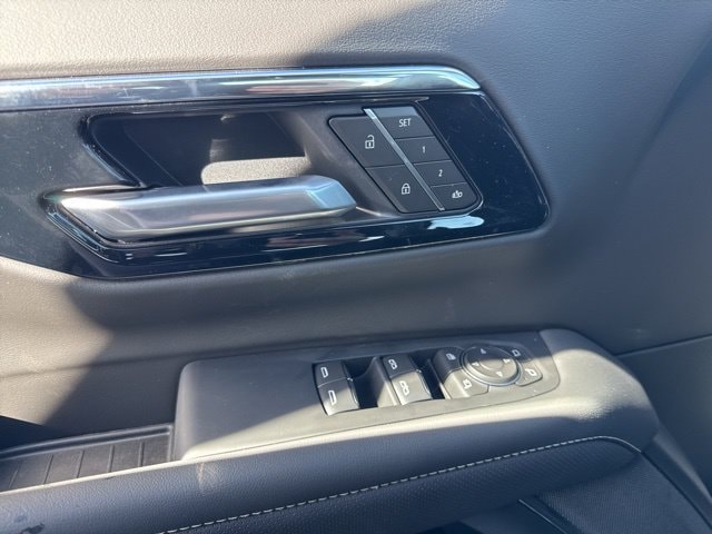 2026 Chevrolet Suburban Premier - Photo 25