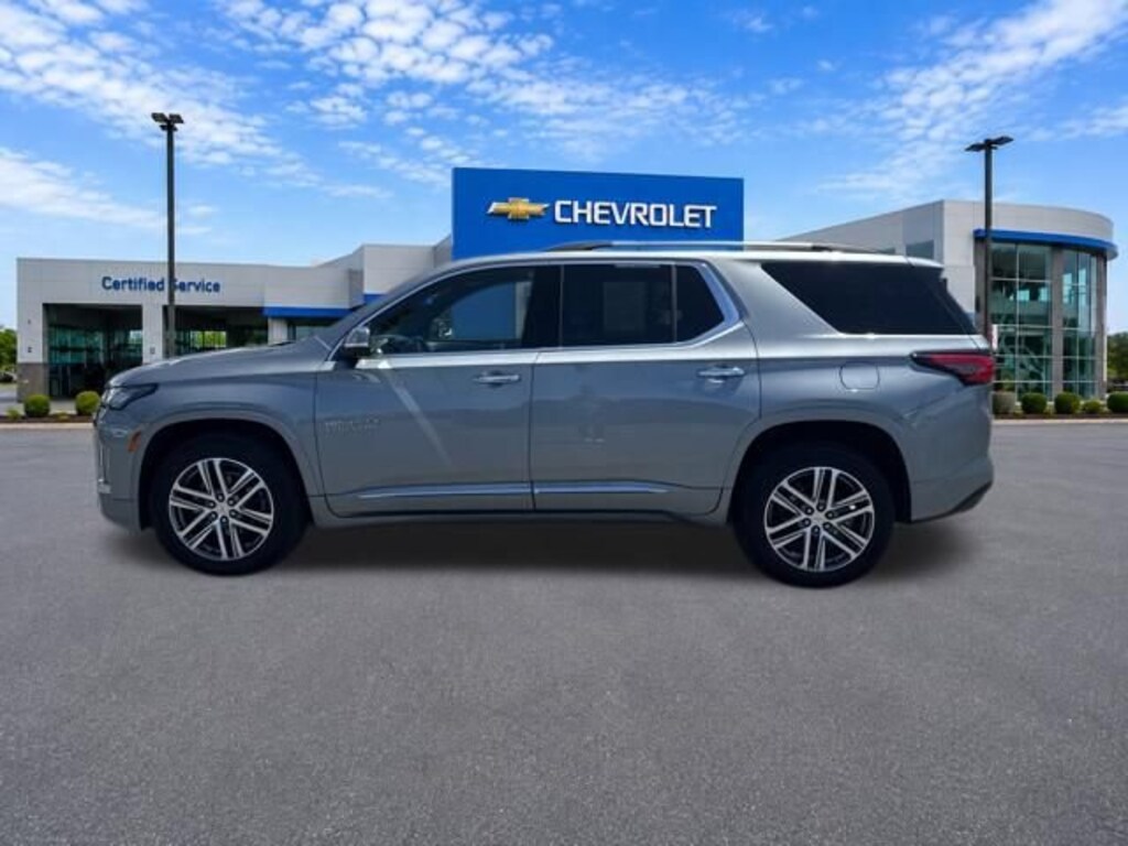 Used 2024 Chevrolet Traverse Limited High Country SUV