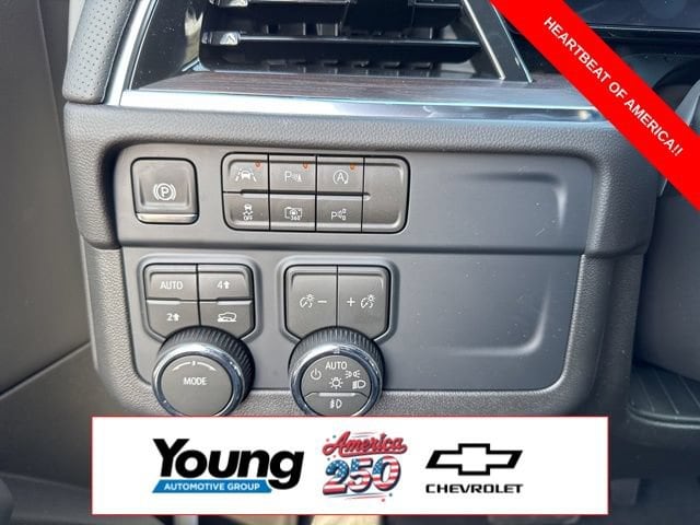 2026 Chevrolet Suburban Premier - Photo 27