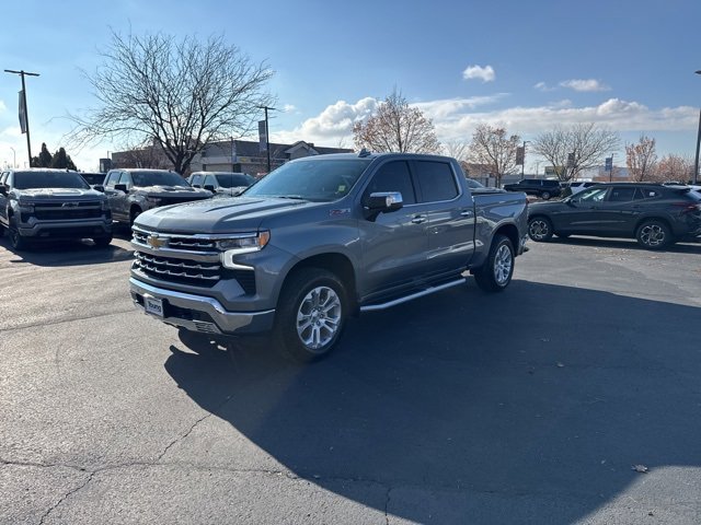 2023 Chevrolet Silverado 1500 LTZ photo 2