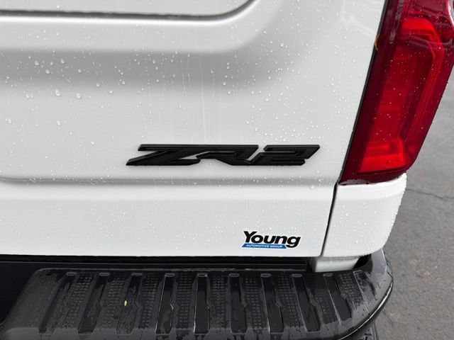 2026 Chevrolet Silverado 1500 ZR2 - Photo 12