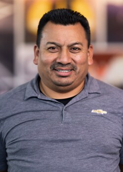 Staff member Jose Vanegas from ID_99f9b0ae1268