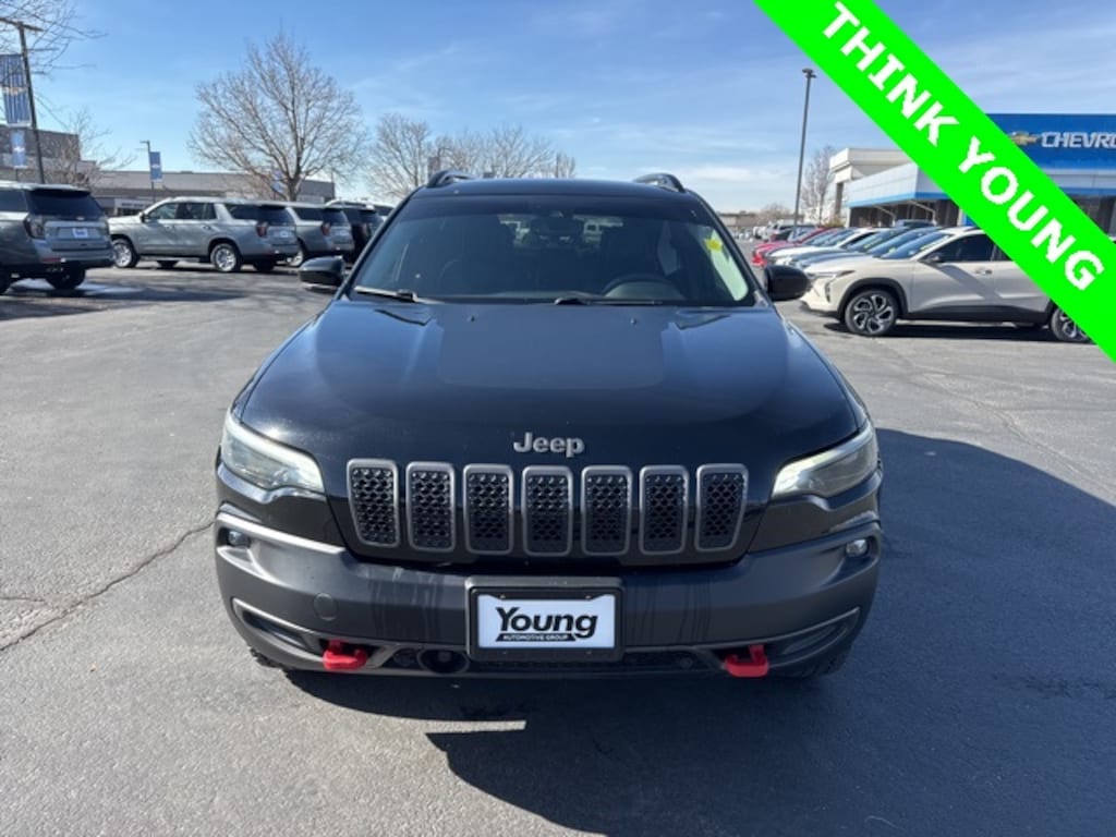 Used 2022 Jeep Cherokee Trailhawk SUV