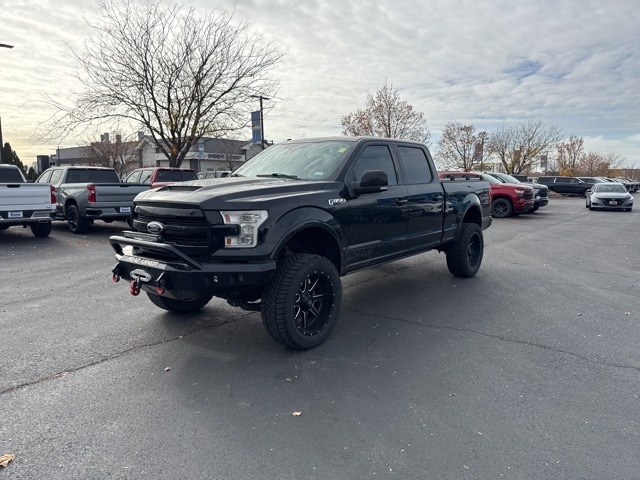 2017 Ford F-150 Lariat photo 2