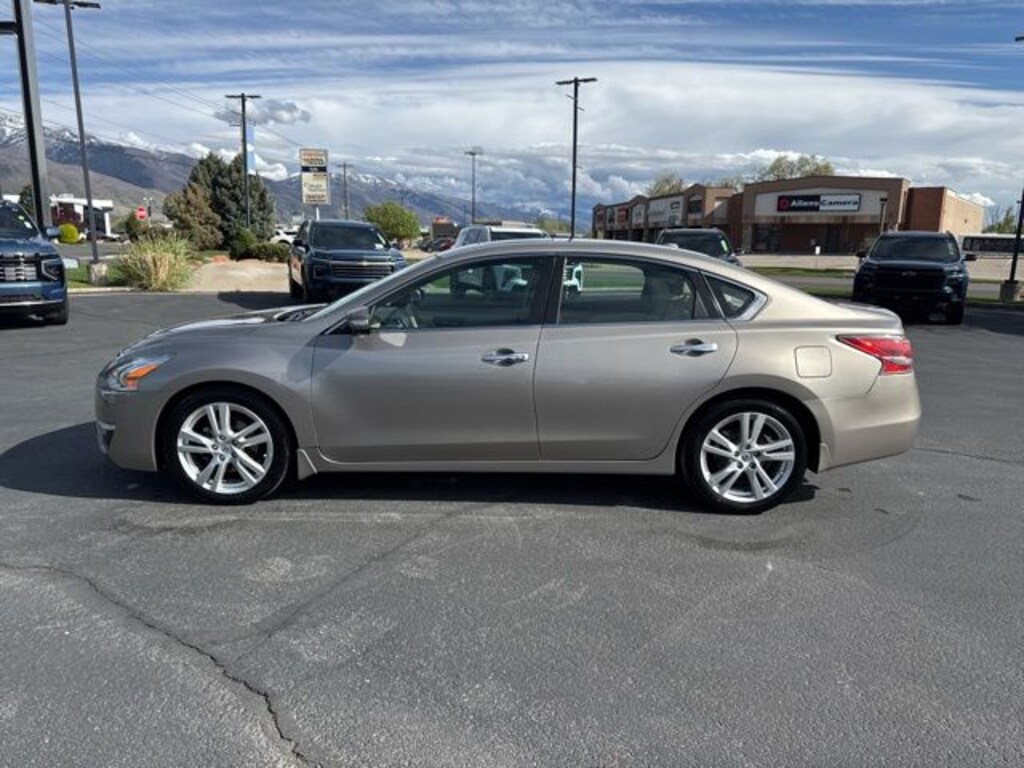 Used 2015 Nissan Altima 3.5 SL Sedan