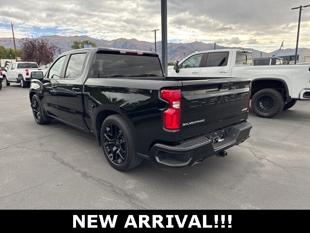 2023 Chevrolet Silverado 1500 RST photo 2