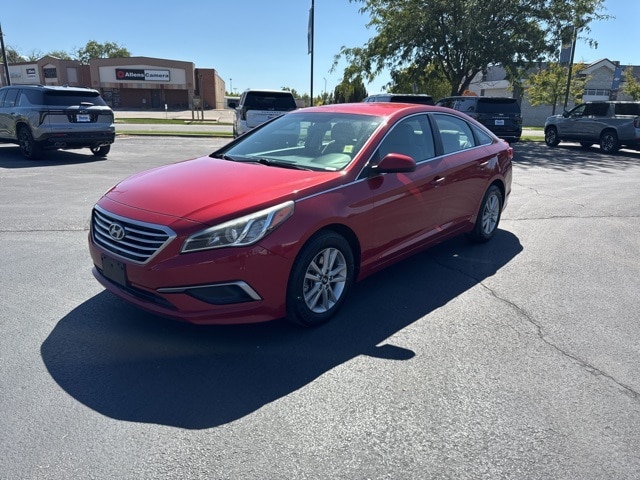 2017 Hyundai Sonata Base photo 2