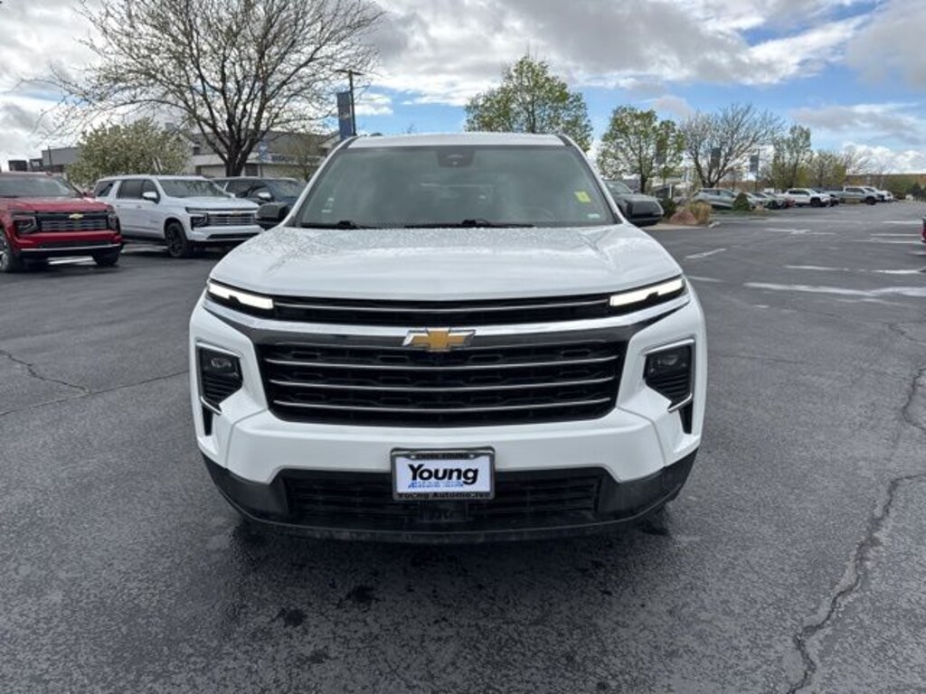 Used 2026 Chevrolet Traverse LT SUV