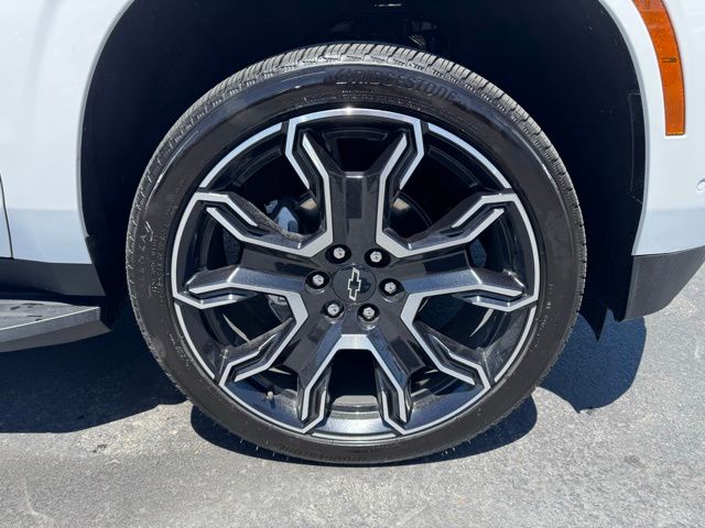 2026 Chevrolet Tahoe RST - Photo 9