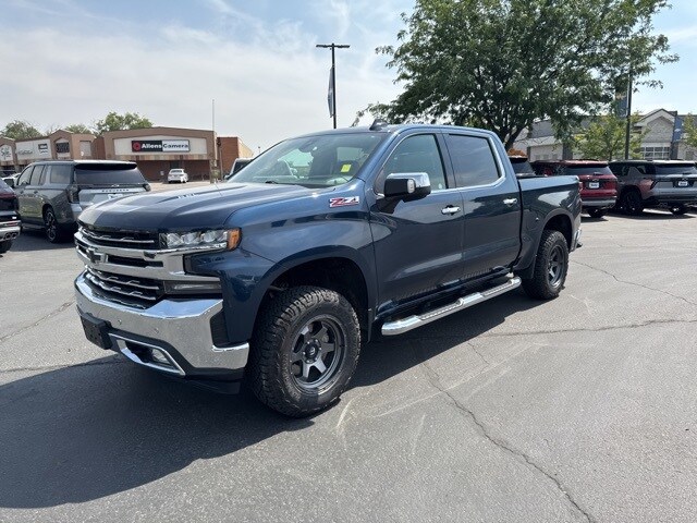 2020 Chevrolet Silverado 1500 LTZ photo 2