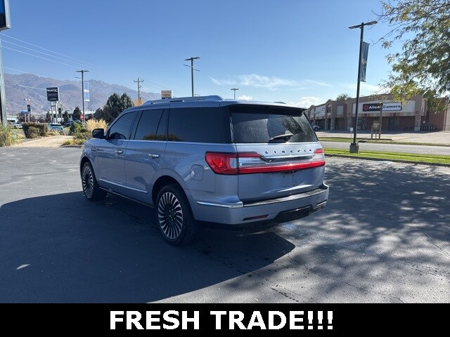 2018 Lincoln Navigator Black Label photo 3